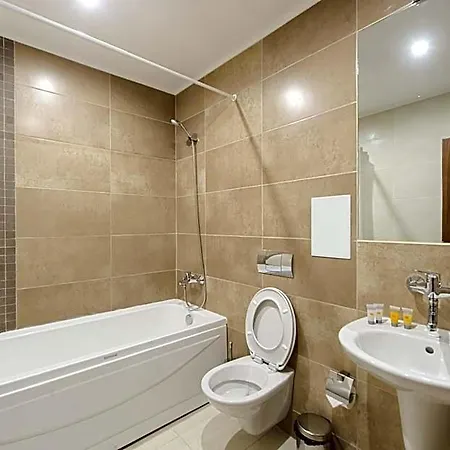 Cornelia Deluxe Residence, A31 فندق Eleshnitsa